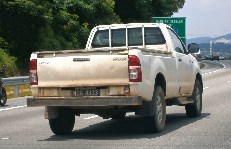 Toyota Hilux technical specifications and fuel economy